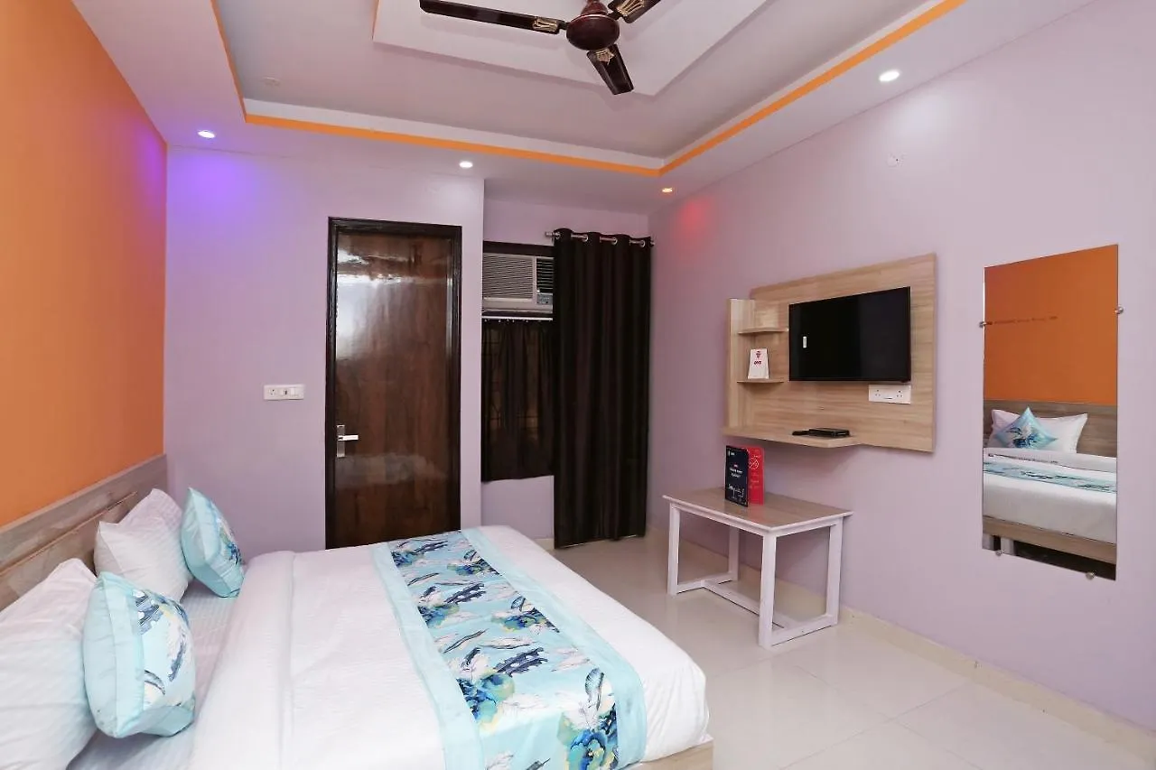 Oyo Rose Residency Near Dwarka Sector 9 Metro Station Hotel New Delhi 3*,