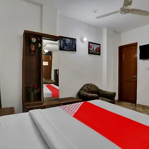 Oyo Flagship 81002 Tsa Hotel