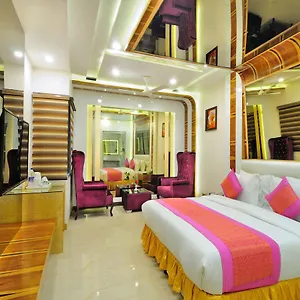Hotel The Gold Regency - 02 Mins From Railway Station, New Delhi