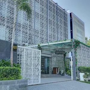 Westend Punjabi Bagh West Delhi Hotel